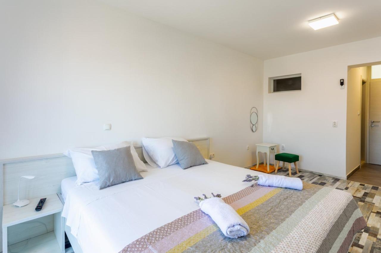 Apartments Luksa - Zf Hvar Hvar Town Extérieur photo