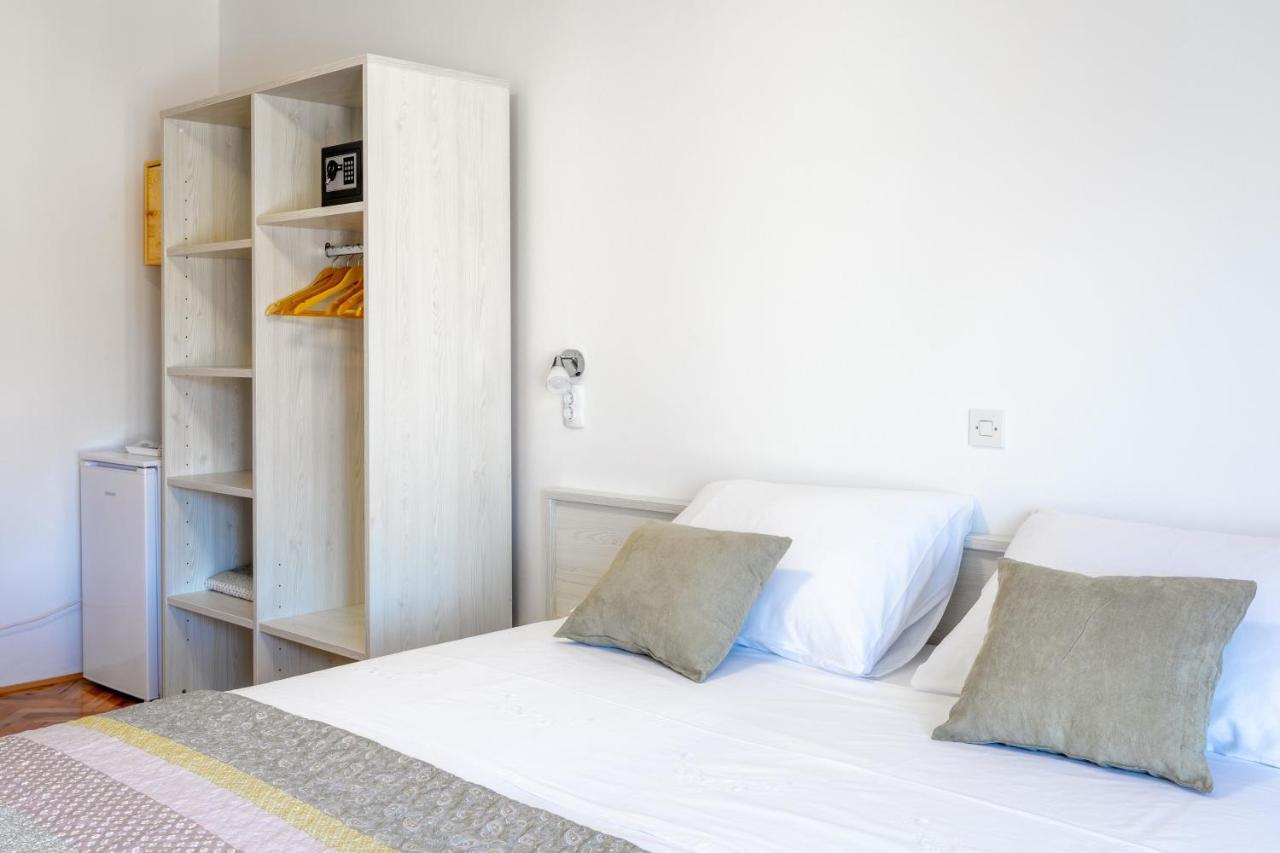 Apartments Luksa - Zf Hvar Hvar Town Extérieur photo
