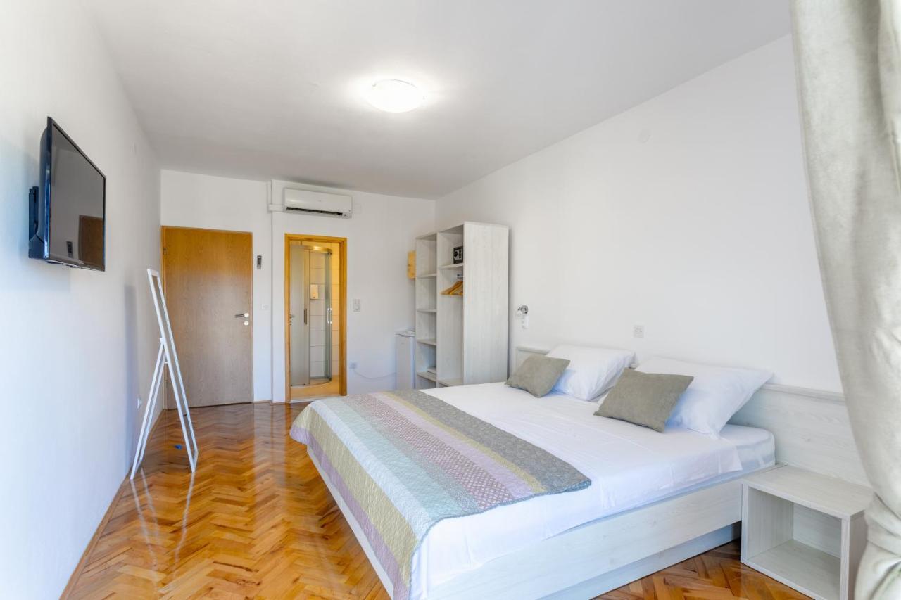 Apartments Luksa - Zf Hvar Hvar Town Extérieur photo