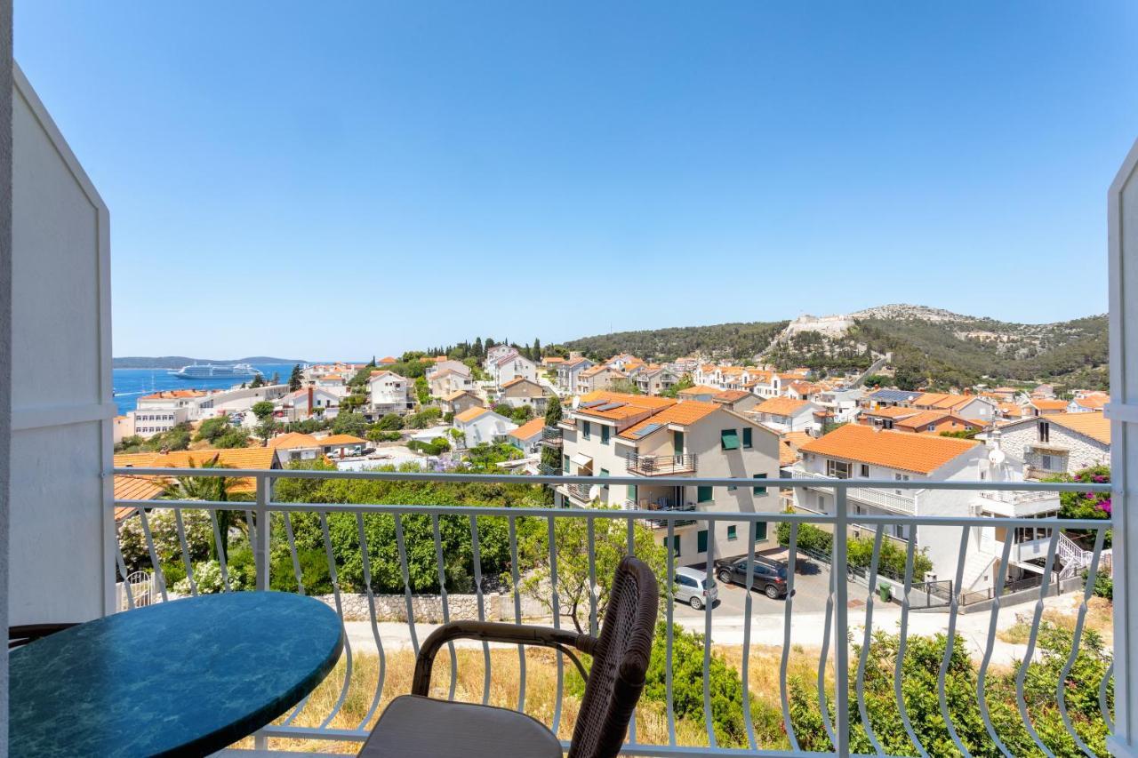 Apartments Luksa - Zf Hvar Hvar Town Extérieur photo