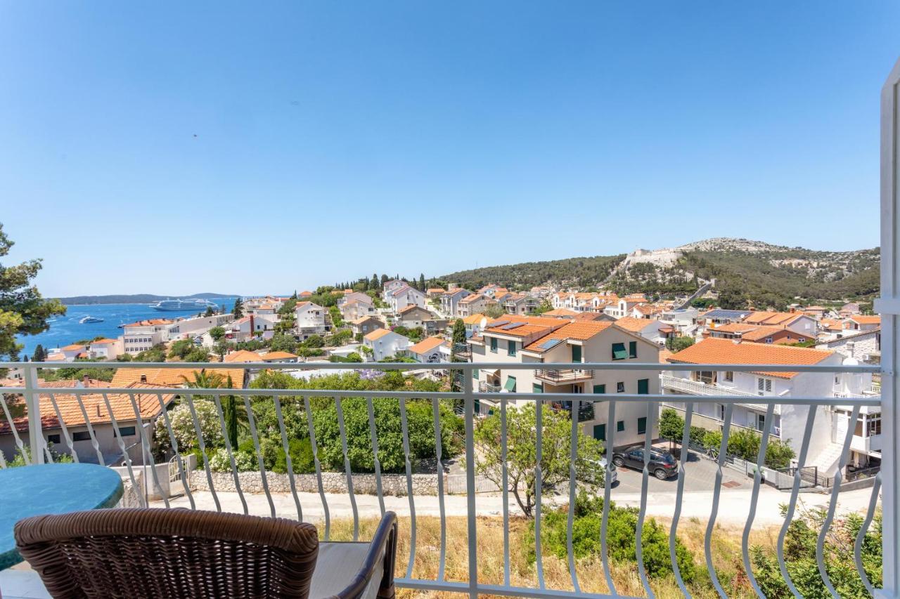 Apartments Luksa - Zf Hvar Hvar Town Extérieur photo