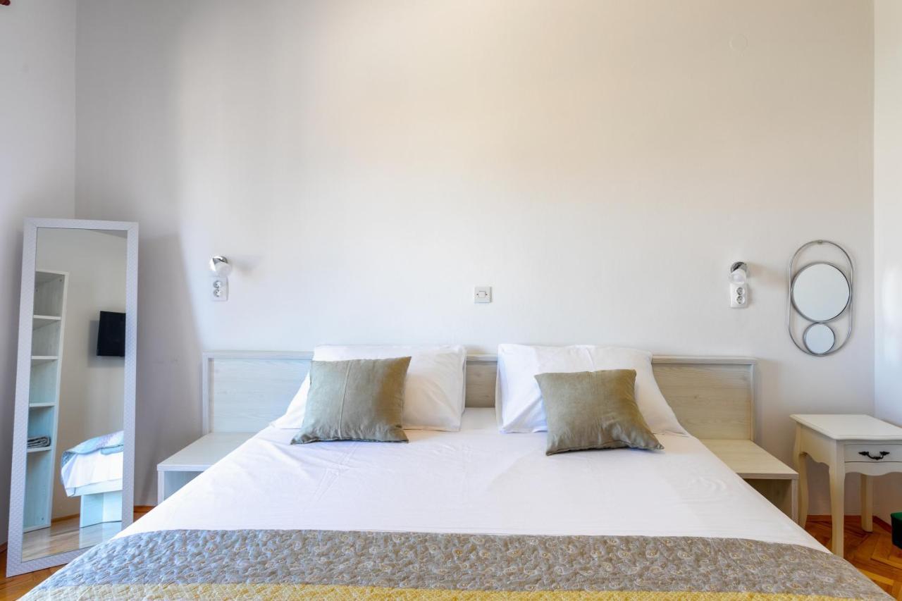Apartments Luksa - Zf Hvar Hvar Town Extérieur photo