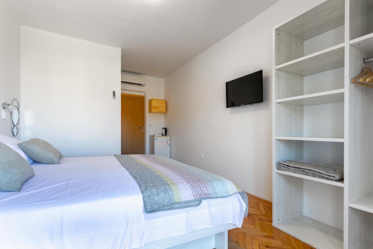 Apartments Luksa - Zf Hvar Hvar Town Extérieur photo