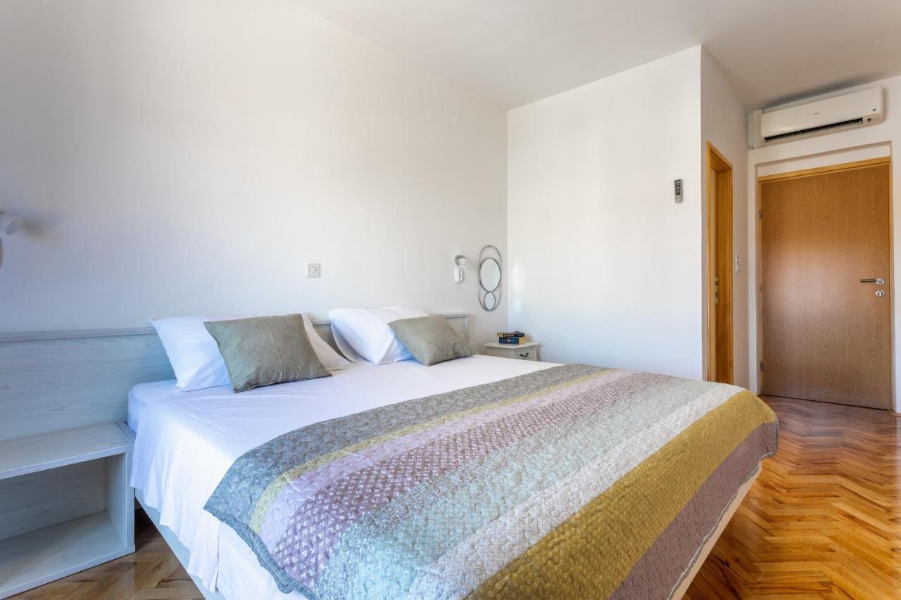 Apartments Luksa - Zf Hvar Hvar Town Extérieur photo