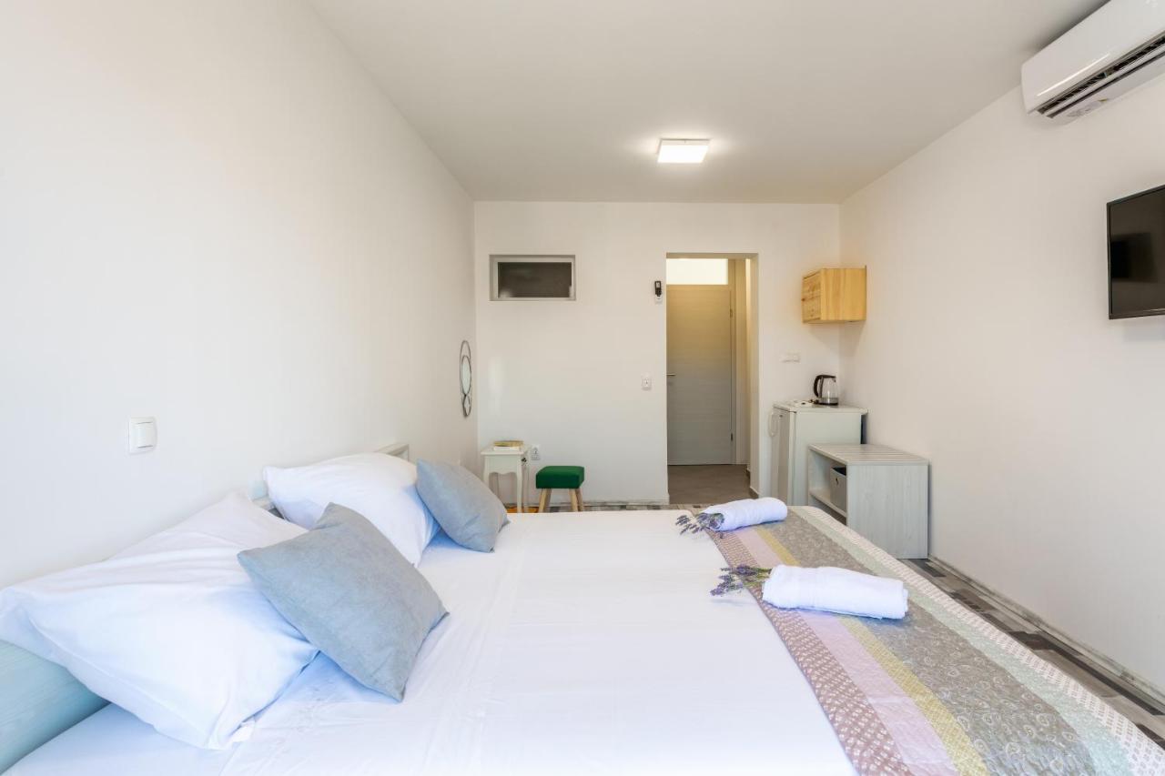 Apartments Luksa - Zf Hvar Hvar Town Extérieur photo