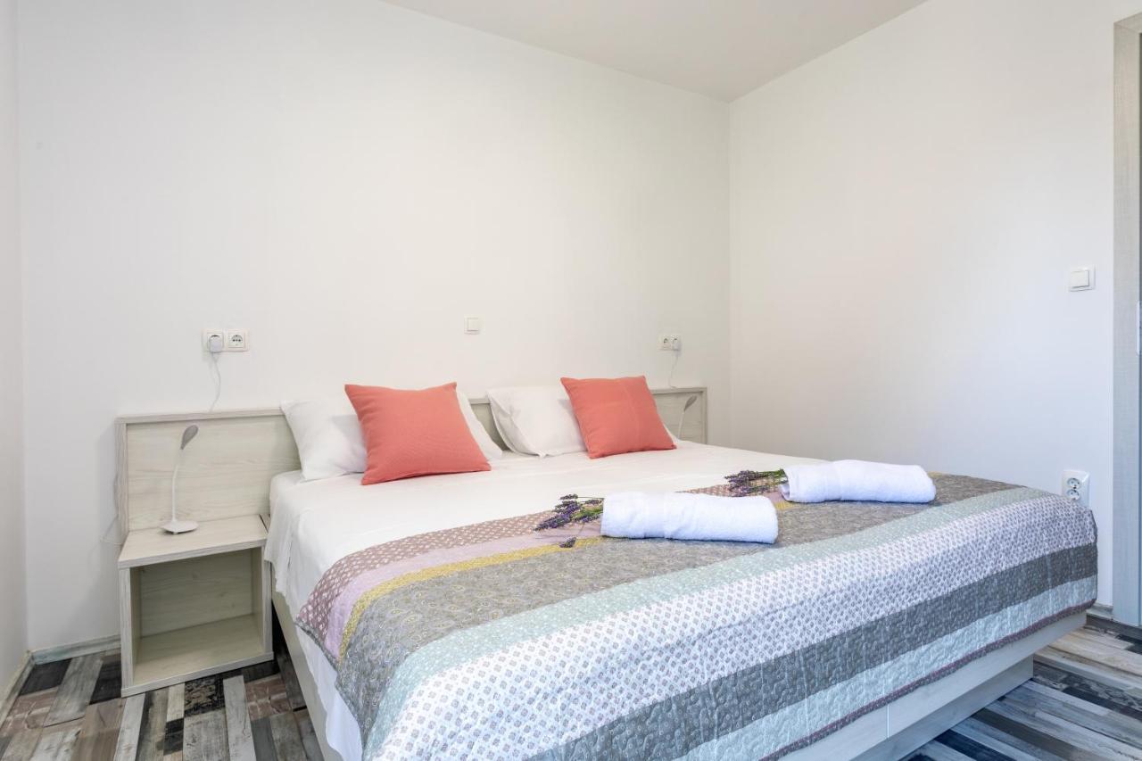Apartments Luksa - Zf Hvar Hvar Town Extérieur photo