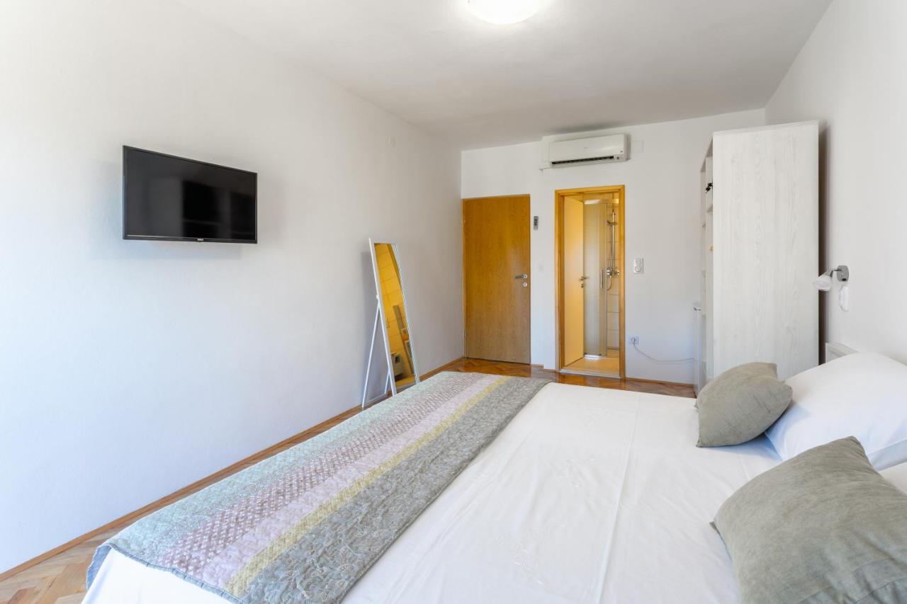 Apartments Luksa - Zf Hvar Hvar Town Extérieur photo