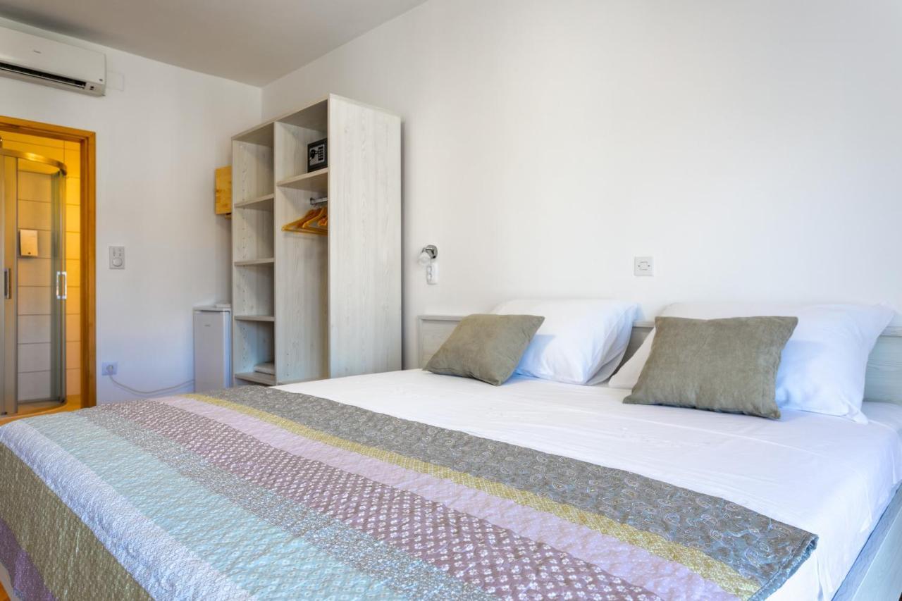 Apartments Luksa - Zf Hvar Hvar Town Extérieur photo