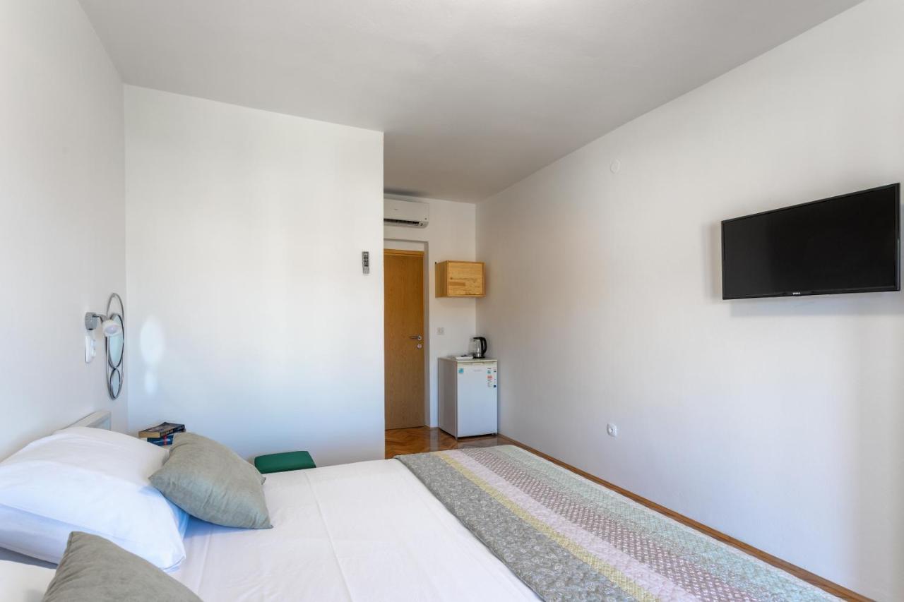 Apartments Luksa - Zf Hvar Hvar Town Extérieur photo